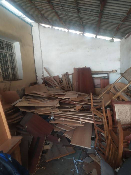 Стол стул, тумбочка, шкафлар материаллари, офисный стол стуллар бор