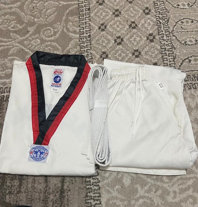 Полный комплект тэхвондо