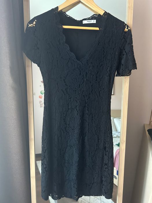Черна рокля Mango, размер S