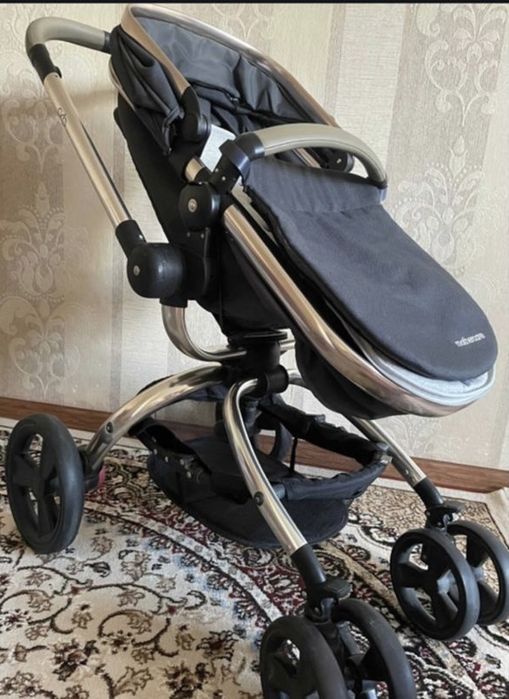 Коляска прогулочная