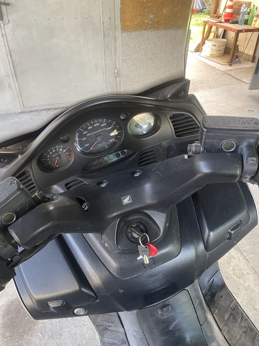 Хонда Силвер уинг Т400