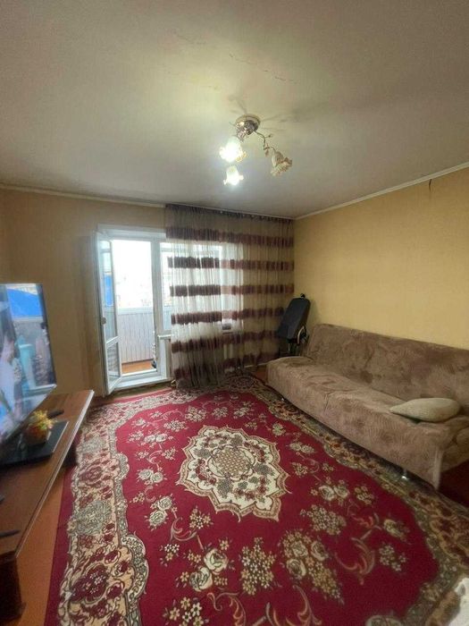 Продам 3-ком квартиру в Центре! Район маг Бородинский! 3 этаж из 5!