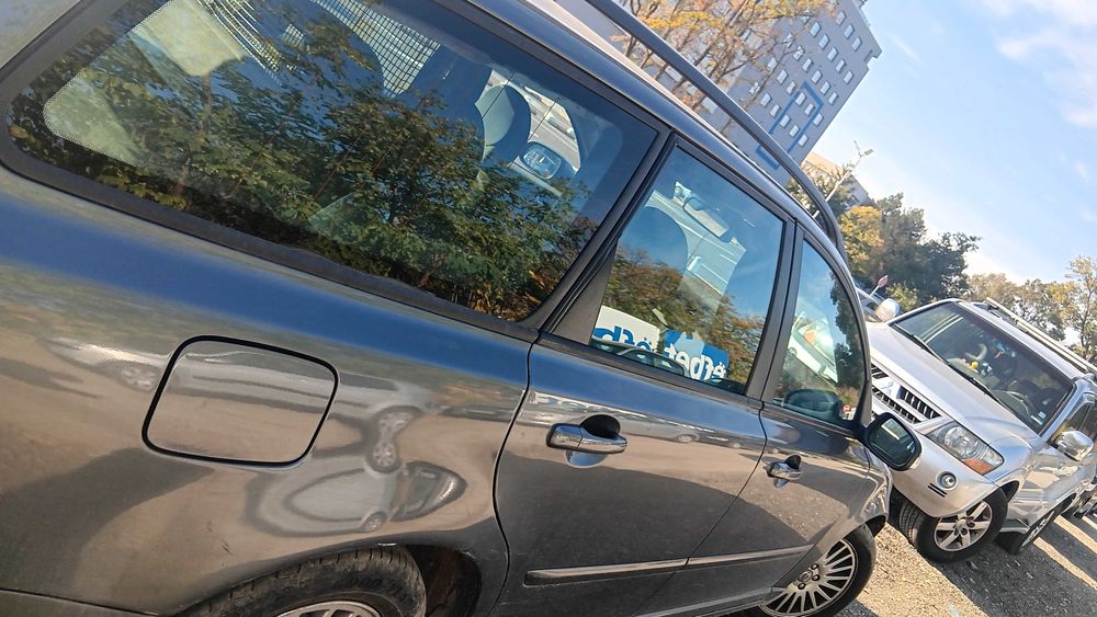 в50   2009 ..,дизел  136   6-скорости