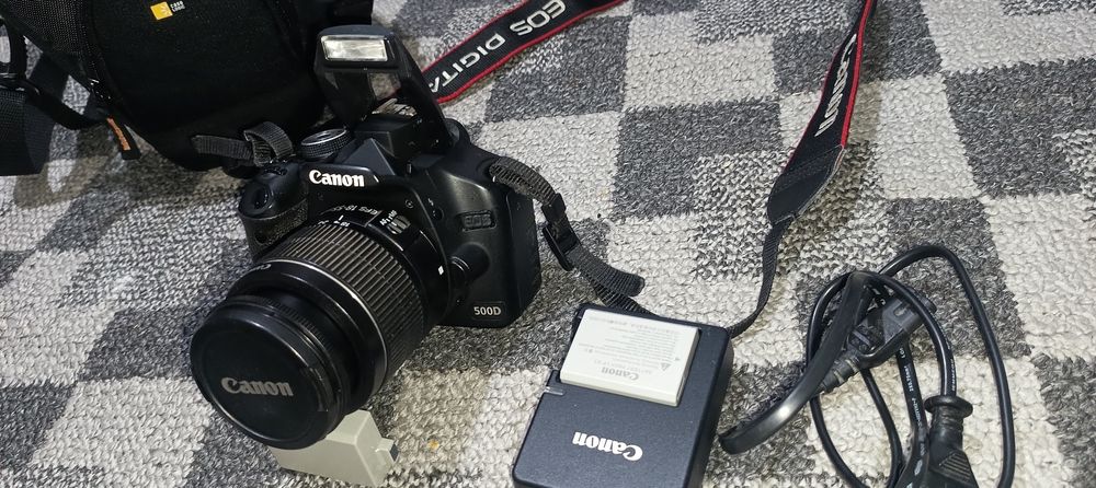 Цифровая камера Canon EOS-500D Kit 18-55mm
