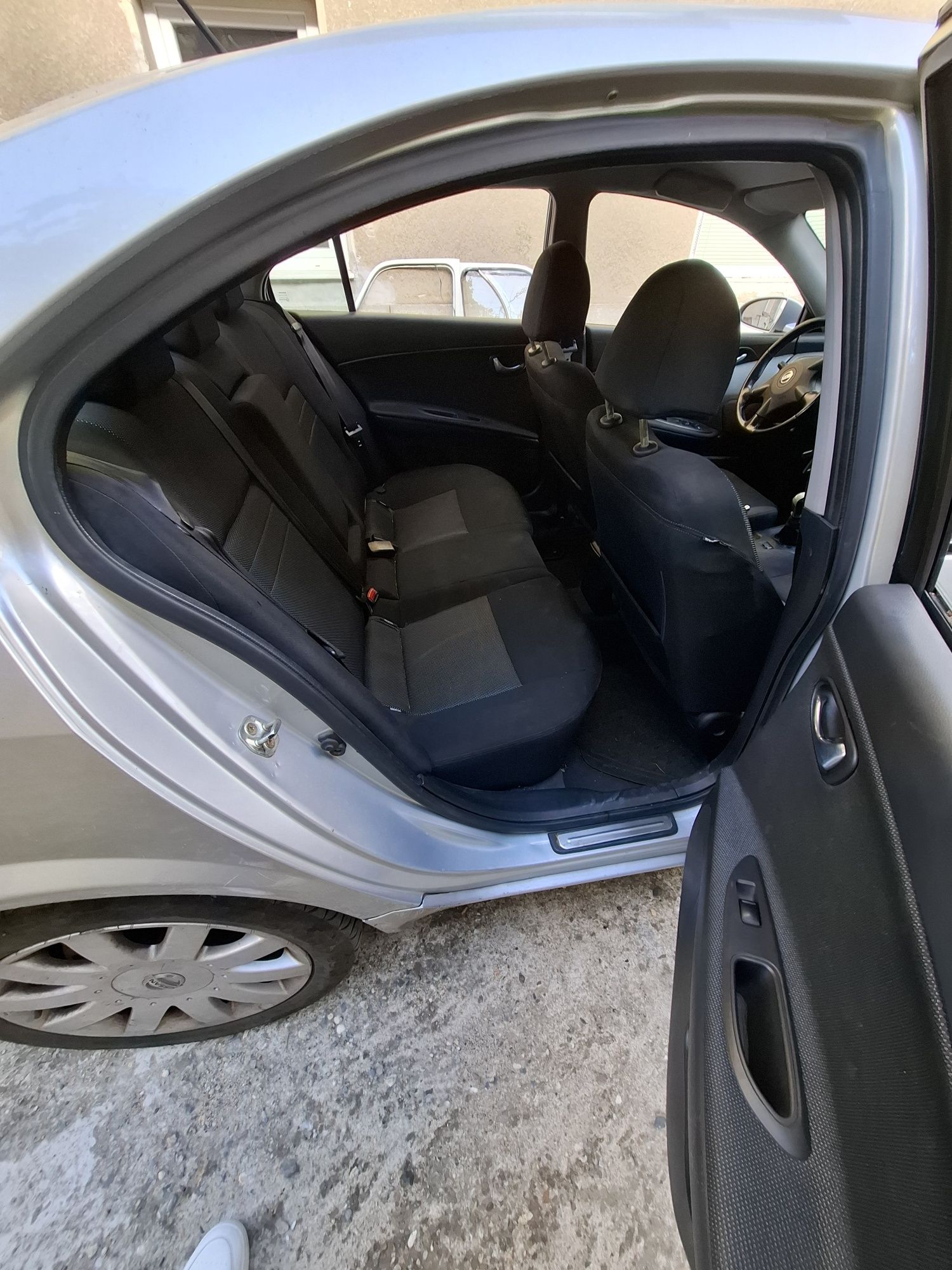 Nissan primera 2.2 дизел