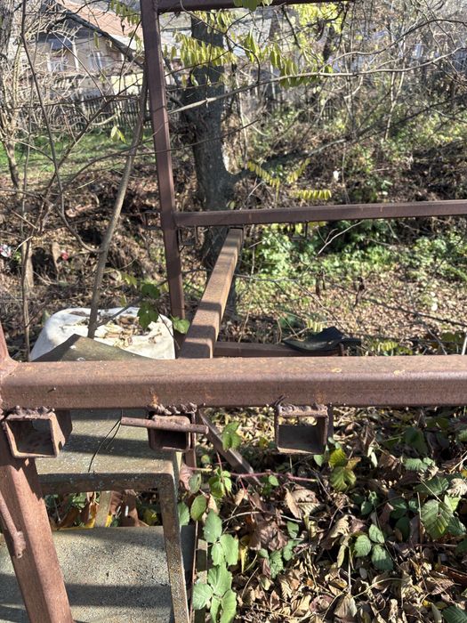 Vand razboi pentru caii