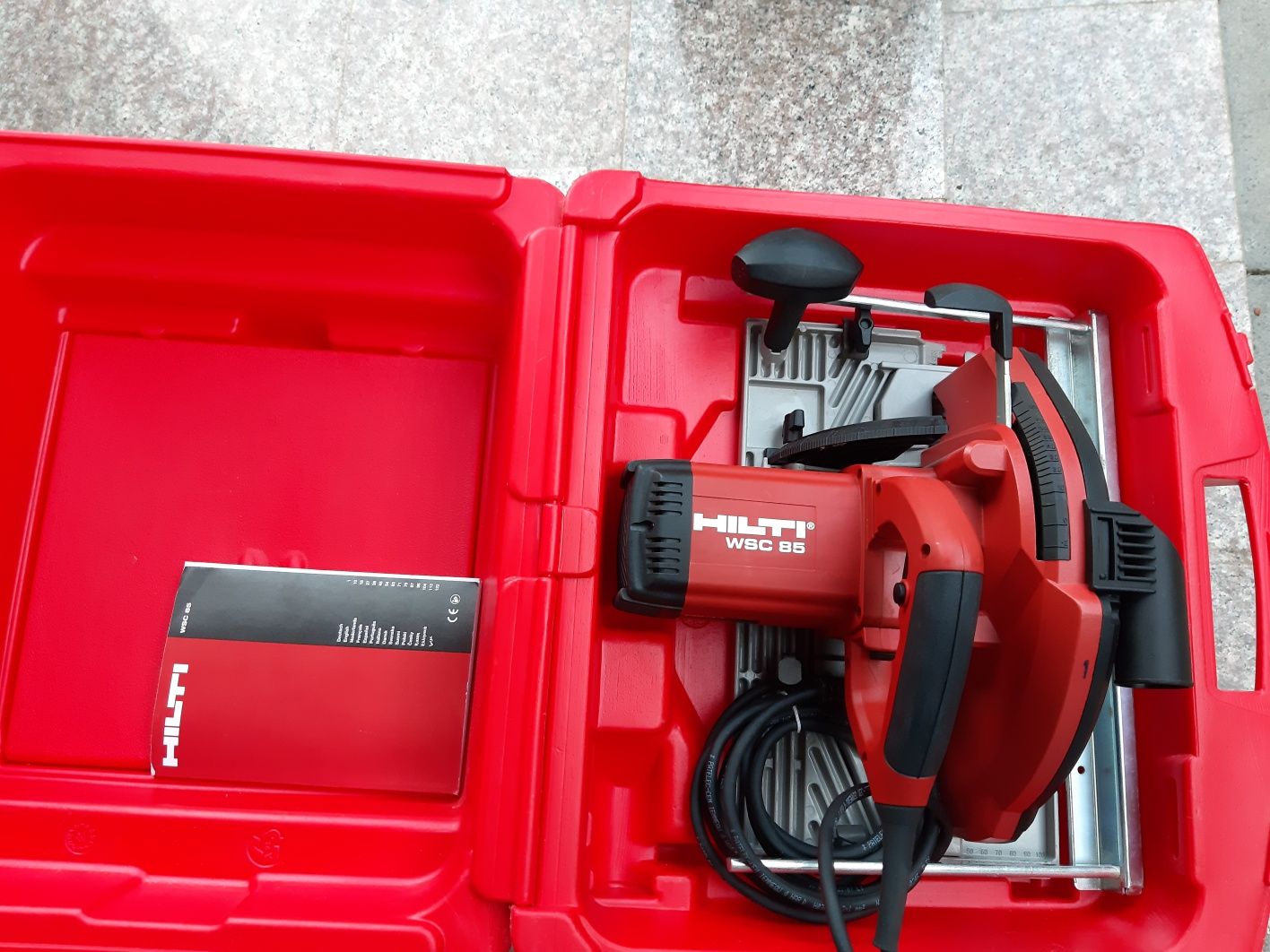 Hilti circular pe curent de 1800 W nou