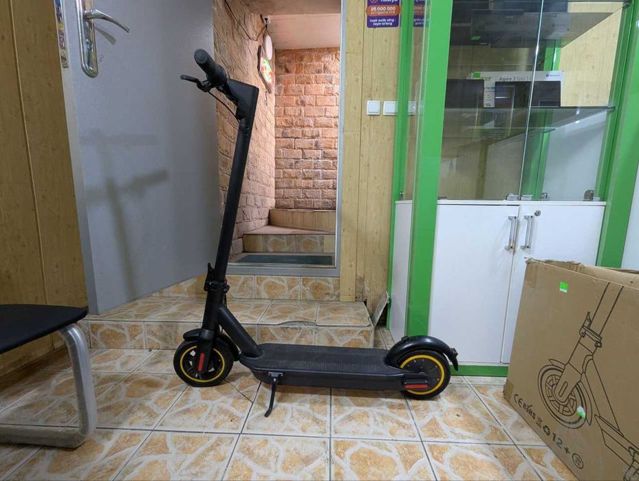 Продается электро самокат