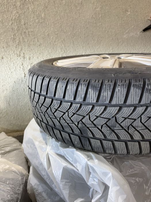 джанти Dezent със зимни гуми 4 броя и датчици 225/55/17