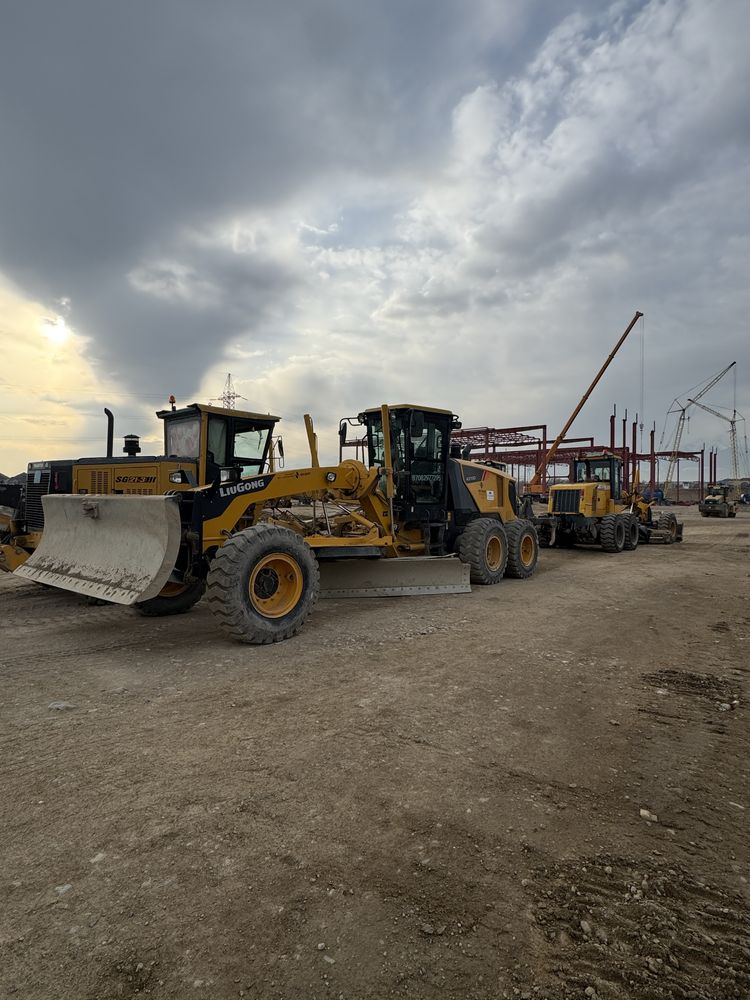 Автогрейдер xcmg gr 215