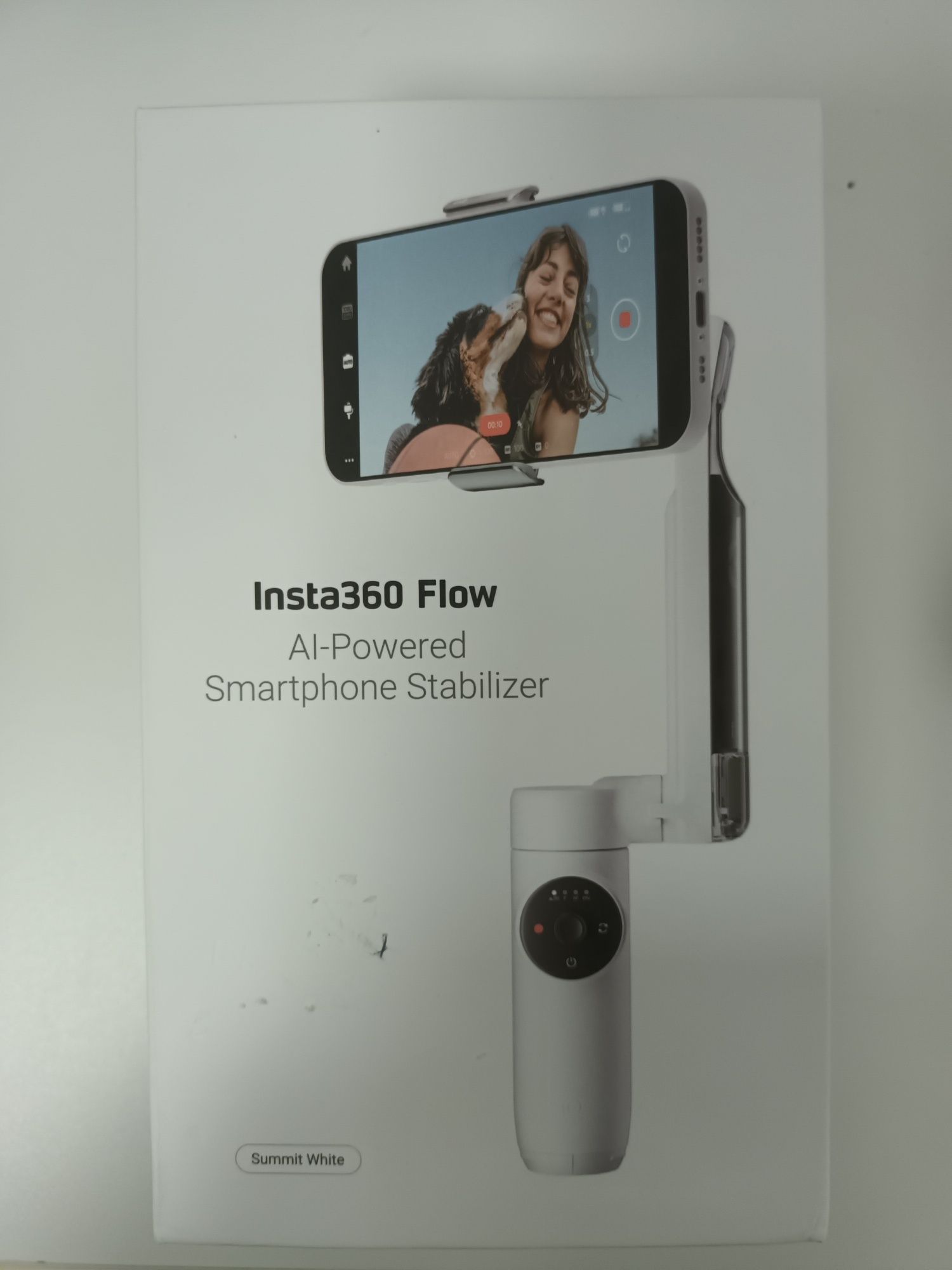 Vând stabilizator Insta360 Flow Al-Powered