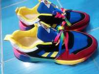 Adidasi sport colorati