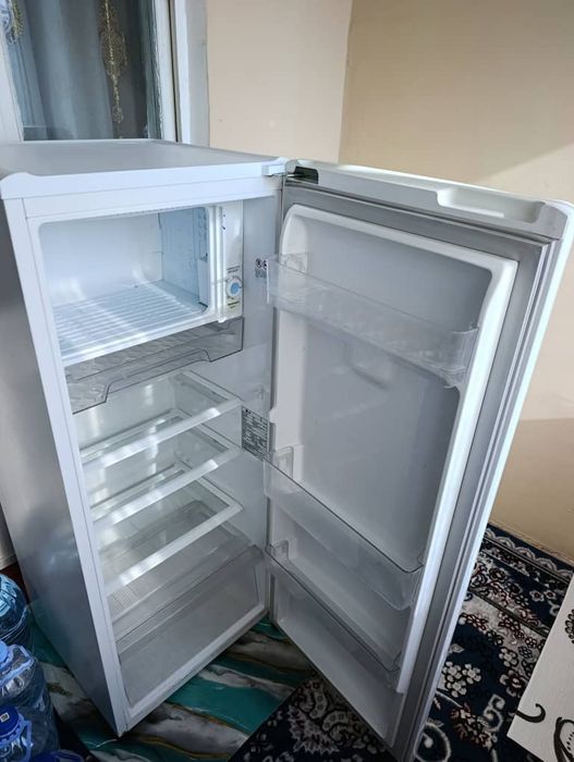 Холодильник продается