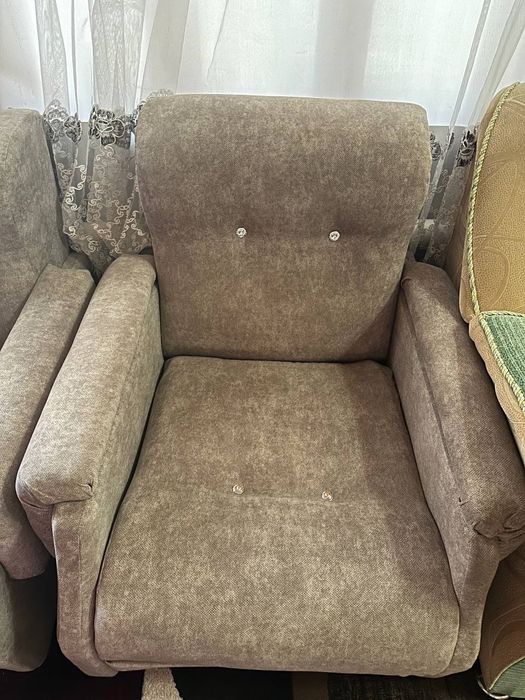 Divan Sotiladi Komplekt