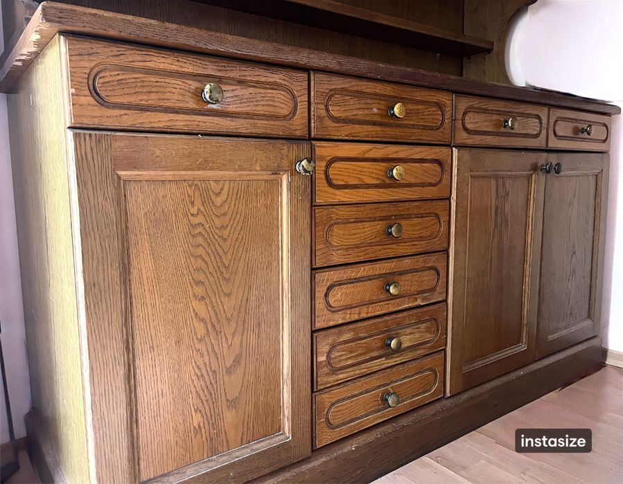 Bufet / mobila bucatarie din lemn masiv cu vitrina