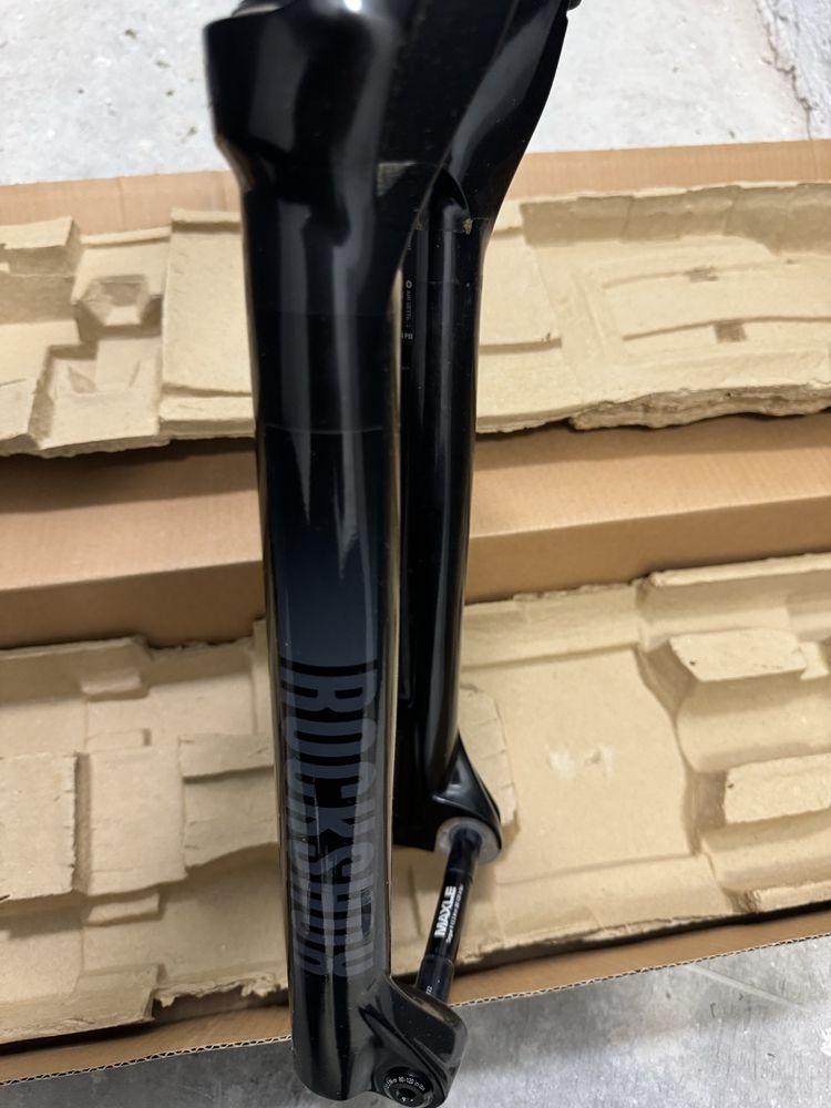 Продавам вилка RockShox Recon Silver