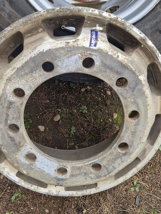 Vănd cap tractor marca Volvo