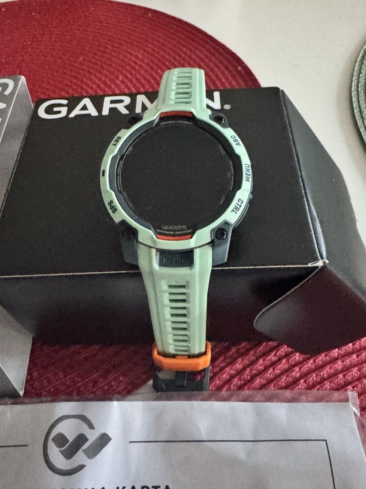 Garmin Instinct 3 45мм Amoled Neotropic