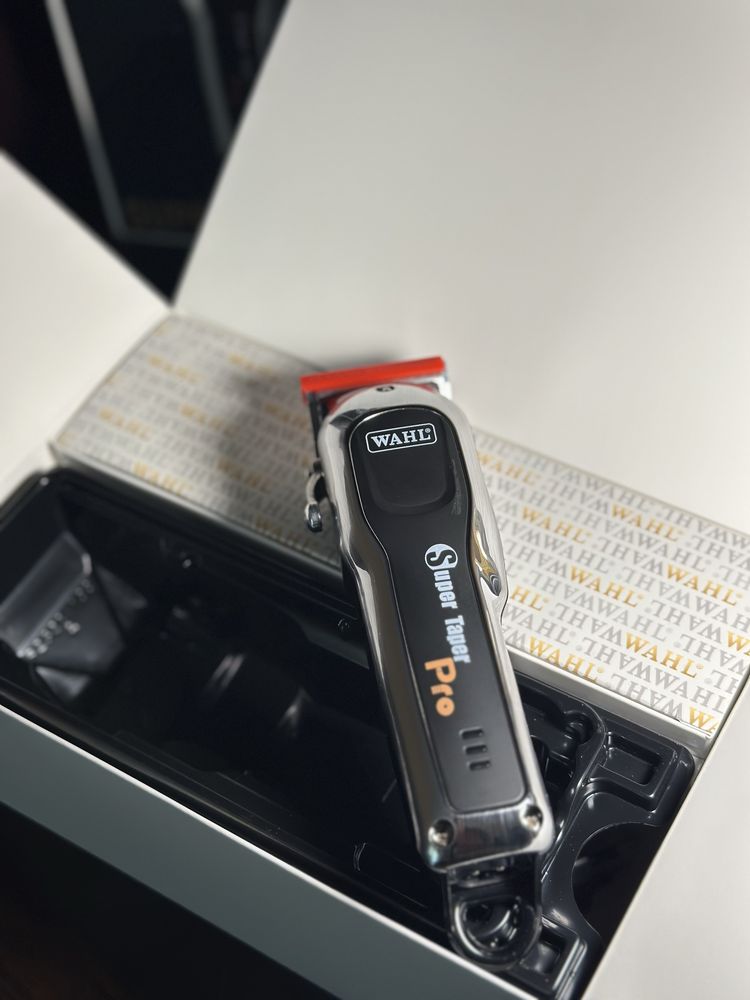 Професионална машинка за подстригване WAHL CORDLESS SUPER TAPER PRO