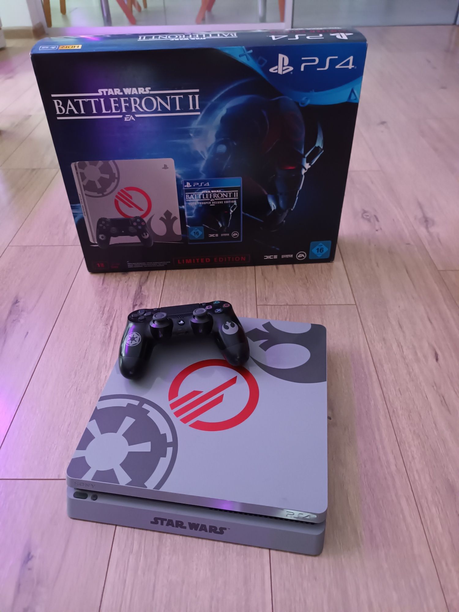 Consola PS4 Slim Star Wars Battlefront II Limited Edition 1TB
