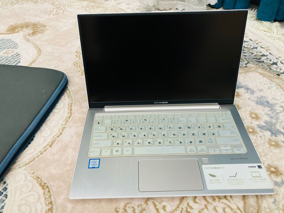 Asus vivobook core i3 8 the gen
