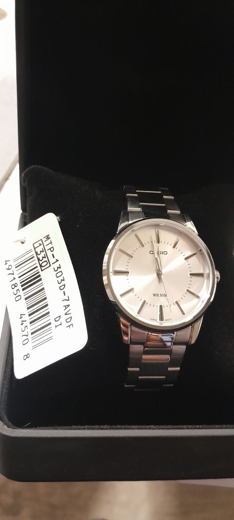 Часы casio новые