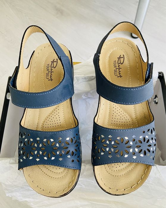 женские обувьки.