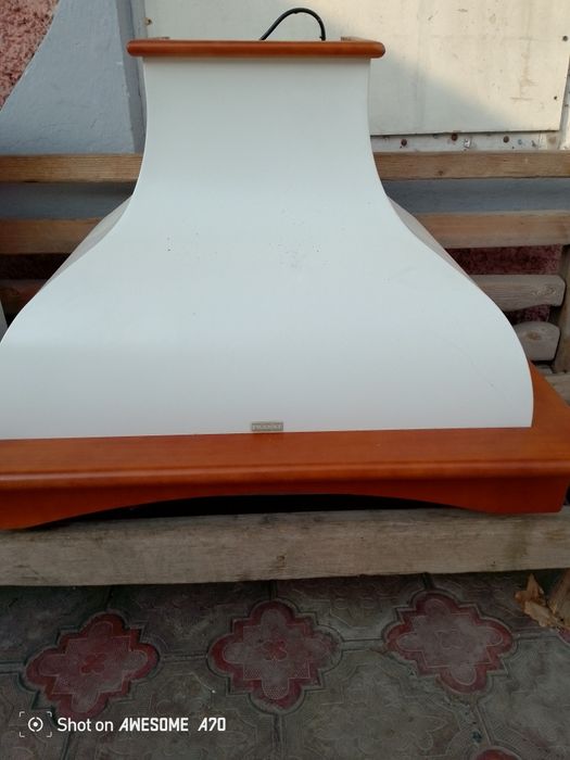 Кухонная вытяжка