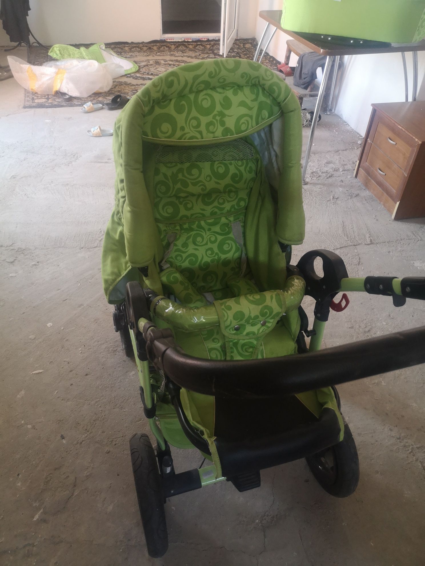 Коляска детская 15 000т
