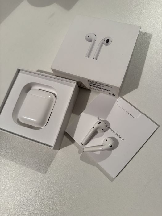 Продам наушники AirPods 2