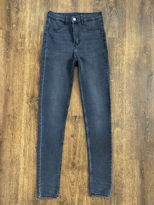 Blugi cu talie inalta