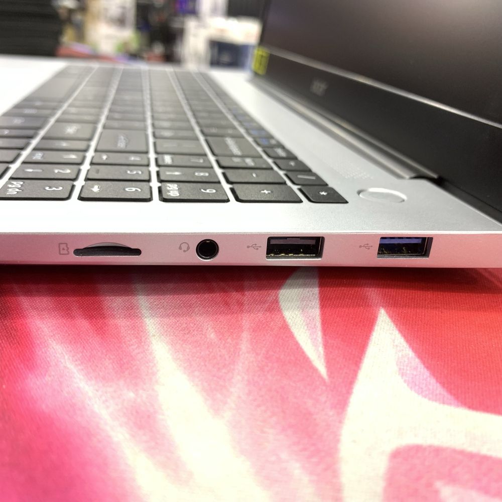 Yangi noutbuk Acer aspire 3 Ryzen 3 8/512GB новый Bepul yetkazish blan