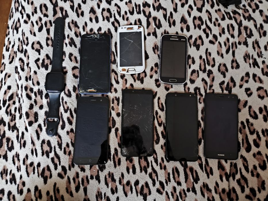 Продам телефоны и смарт часы