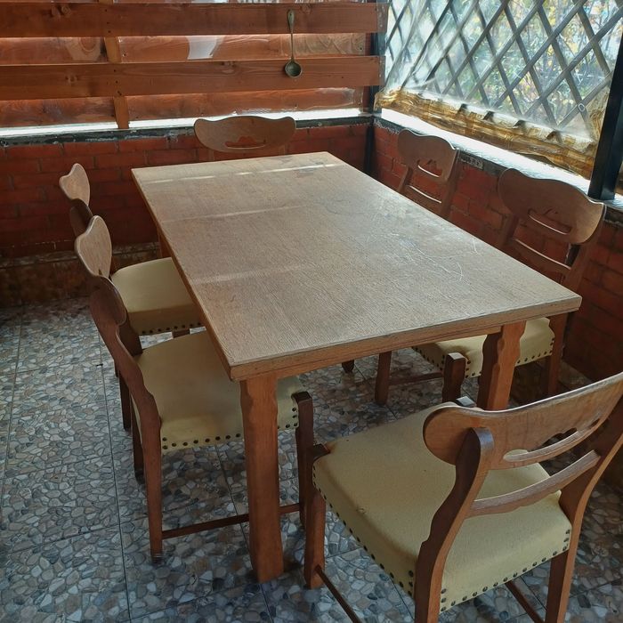 Masă extensibilă  si scaune