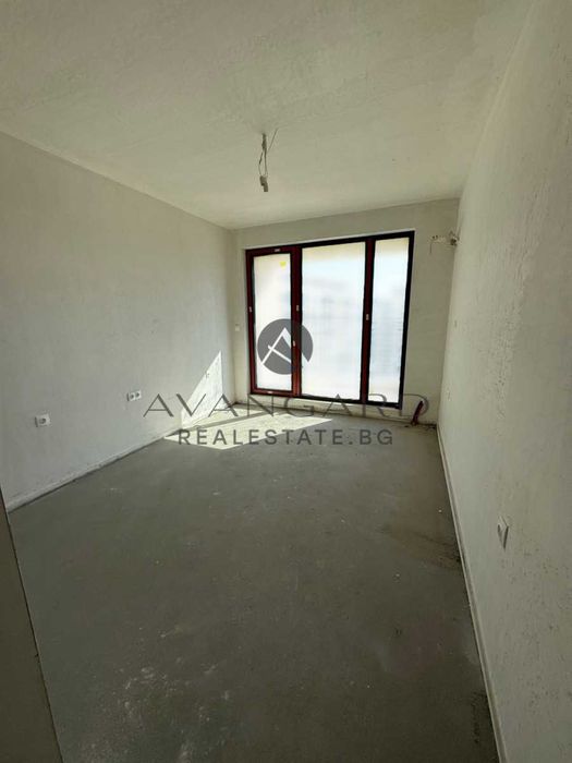 Продава се Тристаен апартамент в Пловдив, Тракия - 94 кв.м за 1543 €/кв.м - Снимка #1