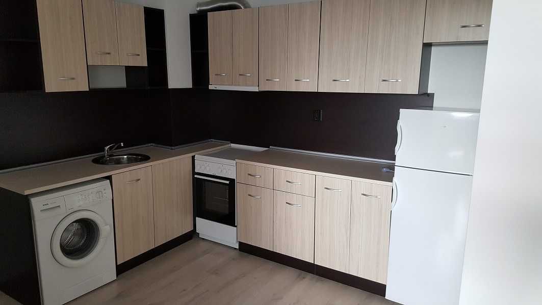 Дава се под наем Двустаен апартамент в София, Надежда 1 - 64 кв.м за 340 € - Снимка #1