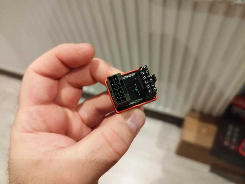 Adaptor Pci‑e 12Vhpwr Ezdiy‑fab 600 w, 180°, RVS
