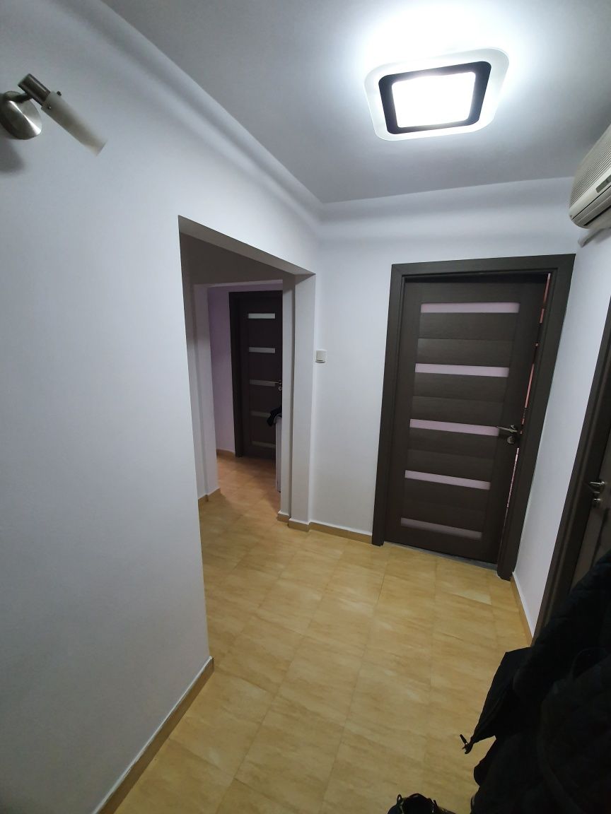 Apartament 3 camere - Inel 2