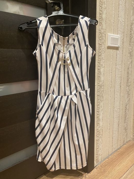 Rochie cu dungi marimea S