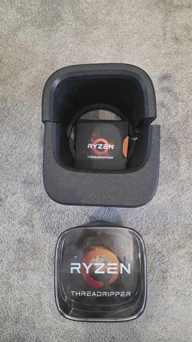 Procesor AMD Ryzen Threadripper 1900x