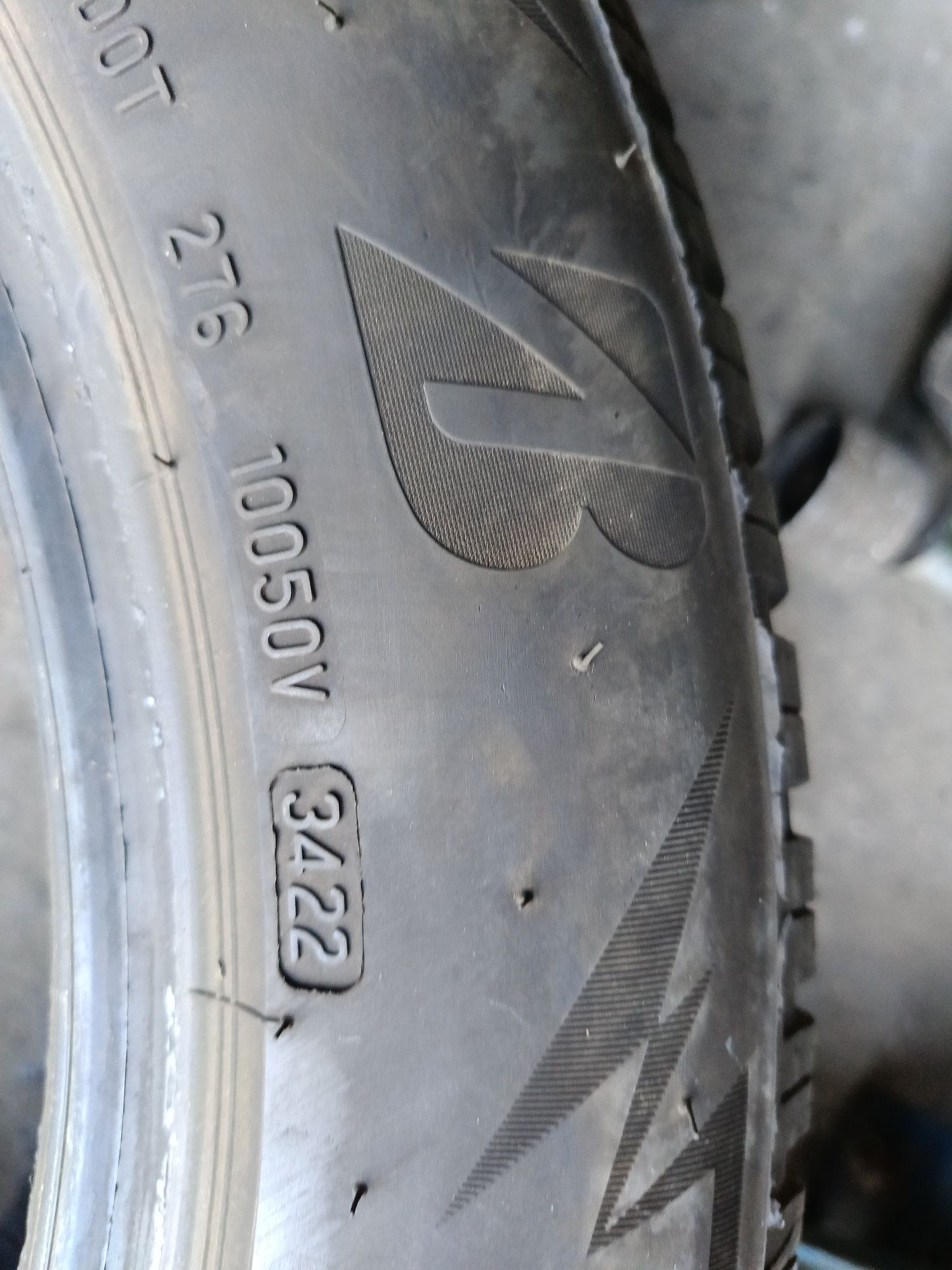 Зимни гуми -2022г.-19цола-255/50-1бр.-170лв."BRIDGESTONE"