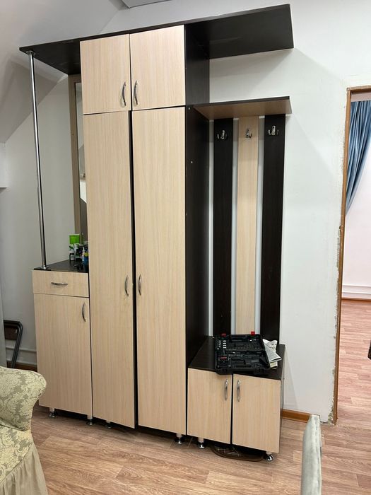 Шкаф для прихожей