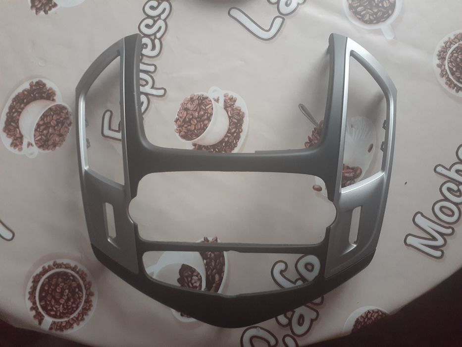 Продам рамку от шевролет круз