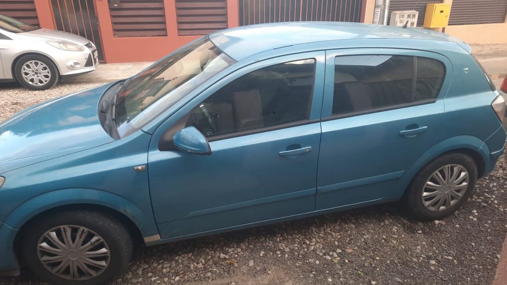 Opel Astra H vând