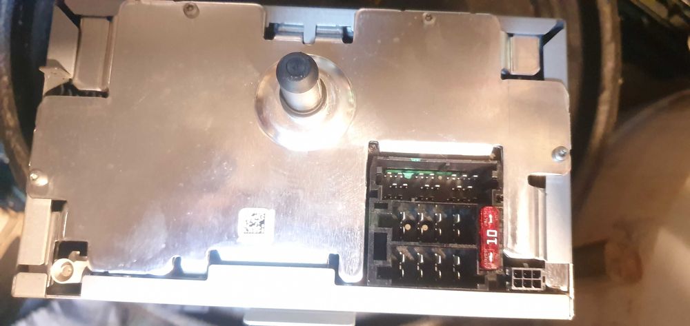 Продавам радио плюс CD player