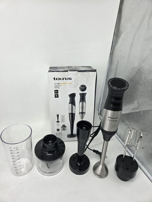Чисто нов пасатор чопър миксер+приставка картофено пюре TAURUS 1200w