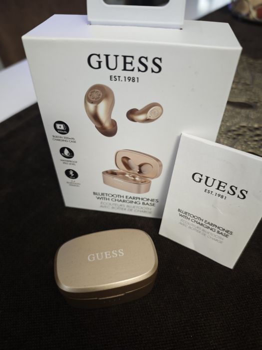 Guess Bluetooth слушалки