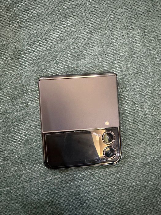 Samsung Z Flip 4