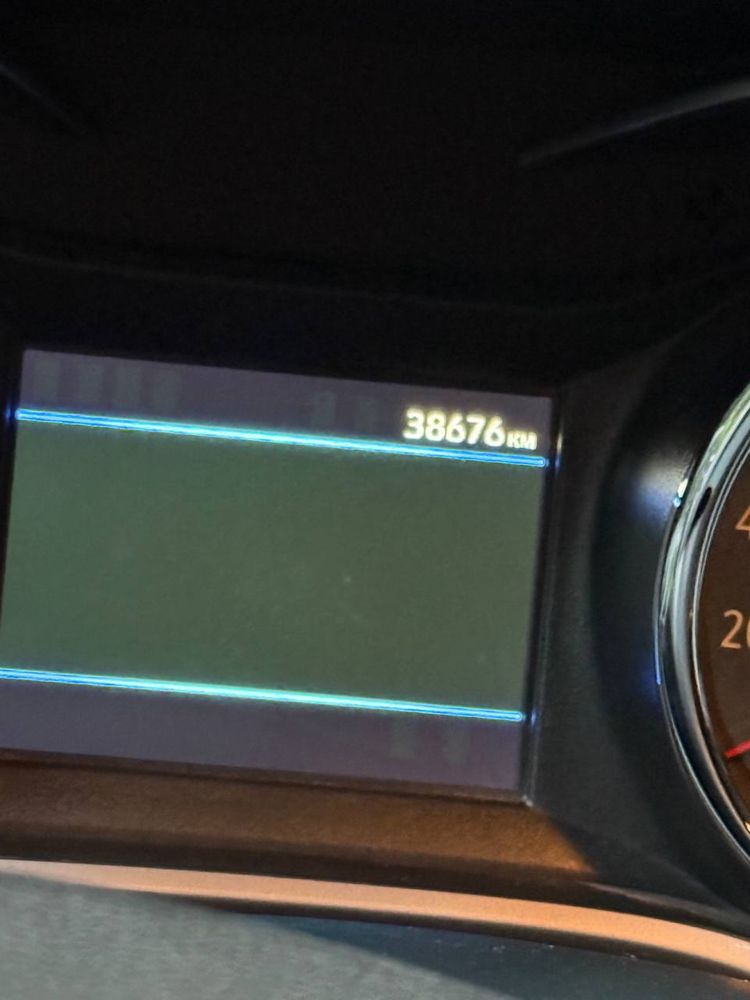 Tracker 2 2023 Premier Наварот есть