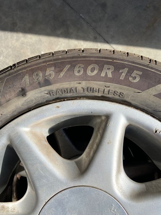 Алуминиеви джанти с гуми за Форд